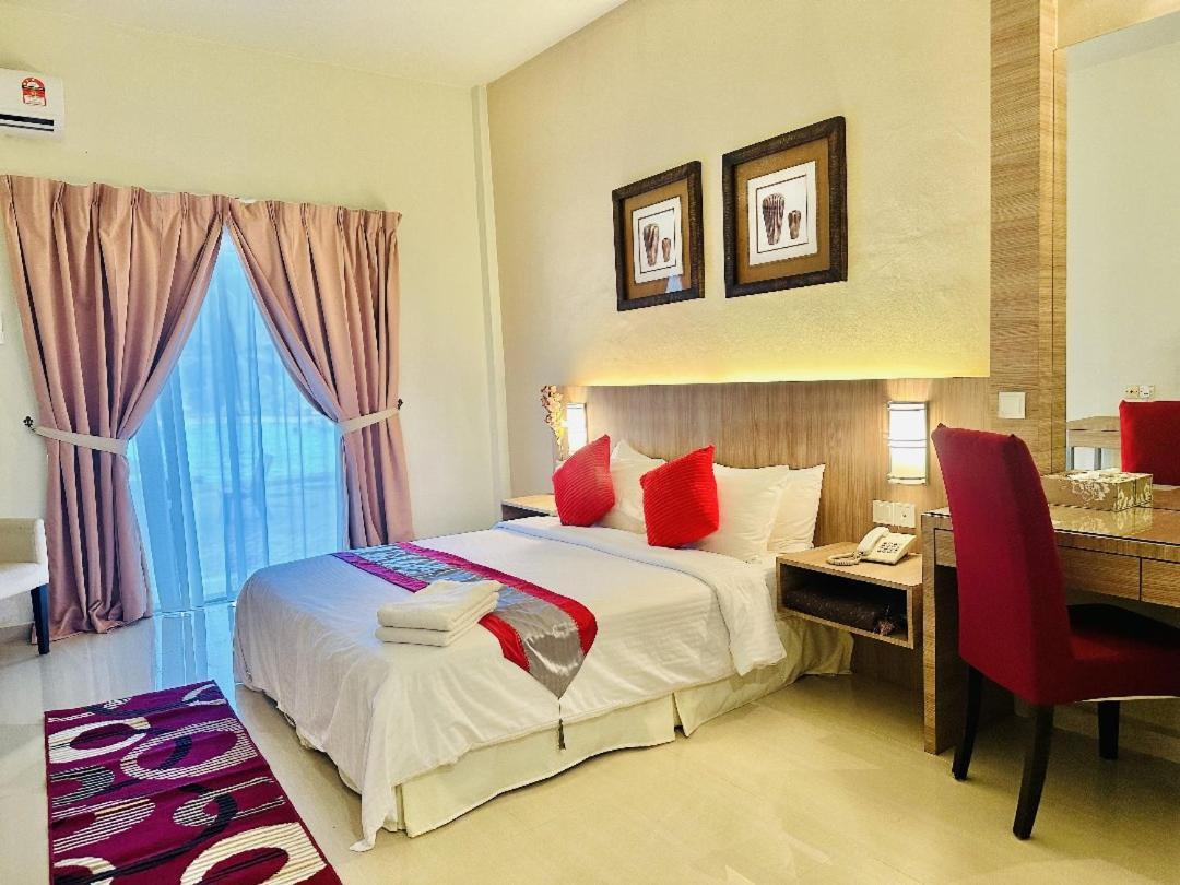 Rompin Beach Resorts Куала-Ромпин Экстерьер фото