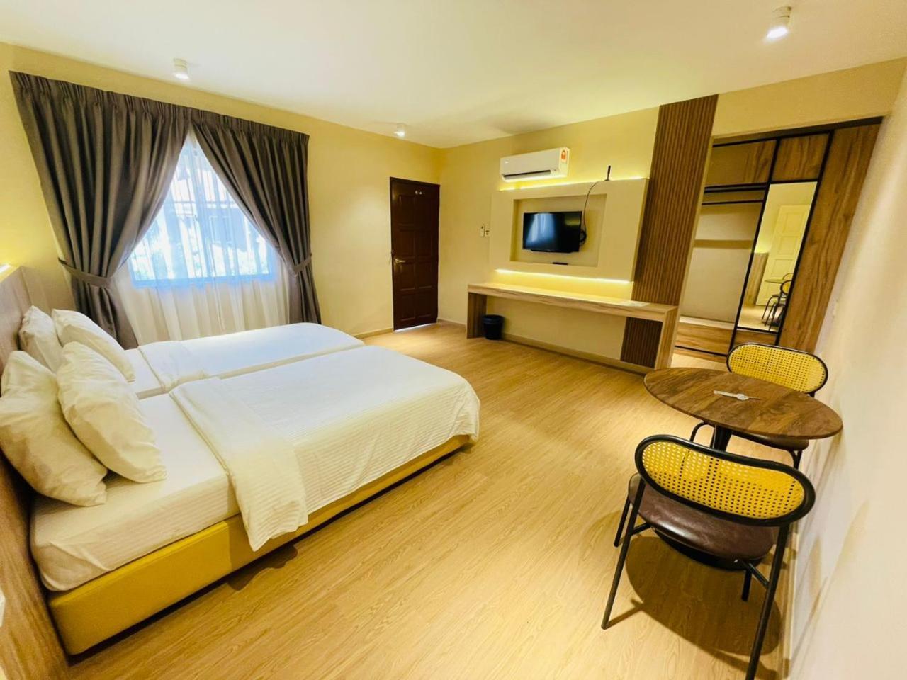 Rompin Beach Resorts Куала-Ромпин Экстерьер фото