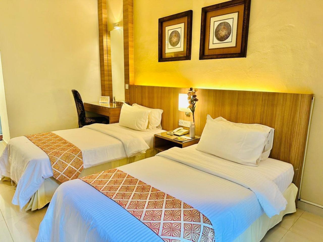 Rompin Beach Resorts Куала-Ромпин Экстерьер фото